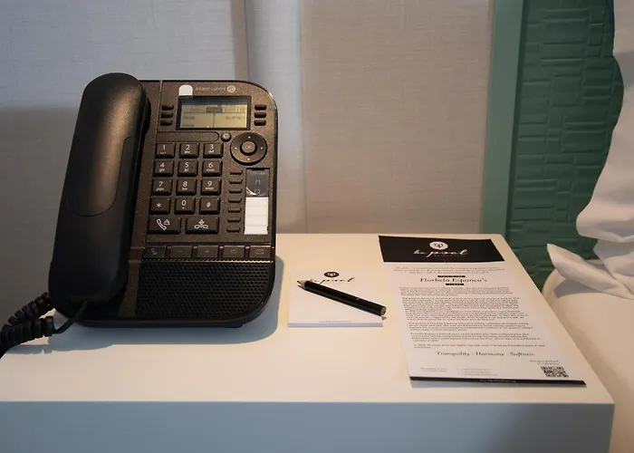 Be Poet BaixaAlbergo